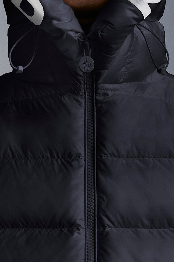 MONCLER モンクレールの紹介ページ- BRAND LIST - 株式会社スキーショップジロー