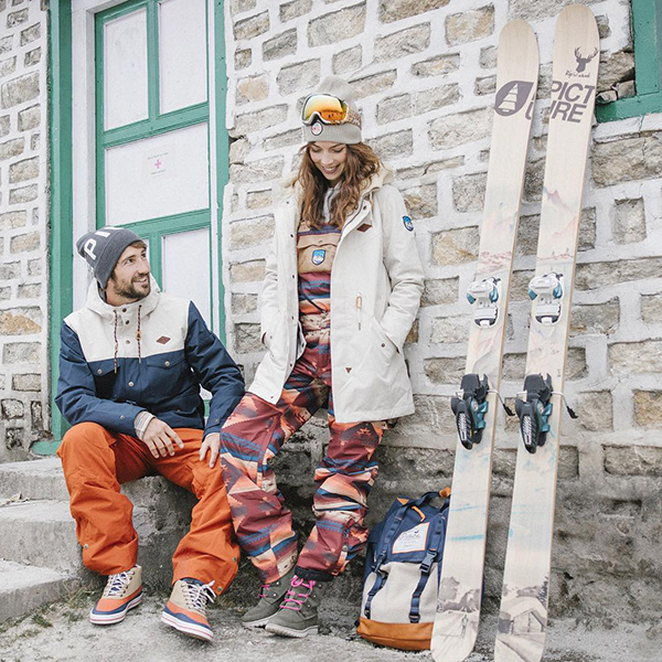 【ほぼ新品】picture organic clothing スキーウェア